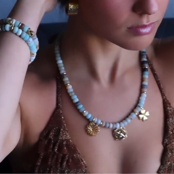 New in box MAYAMAR 24kt Gold and   stone Necklace with 24kt gold charms - Picture 4 of 6